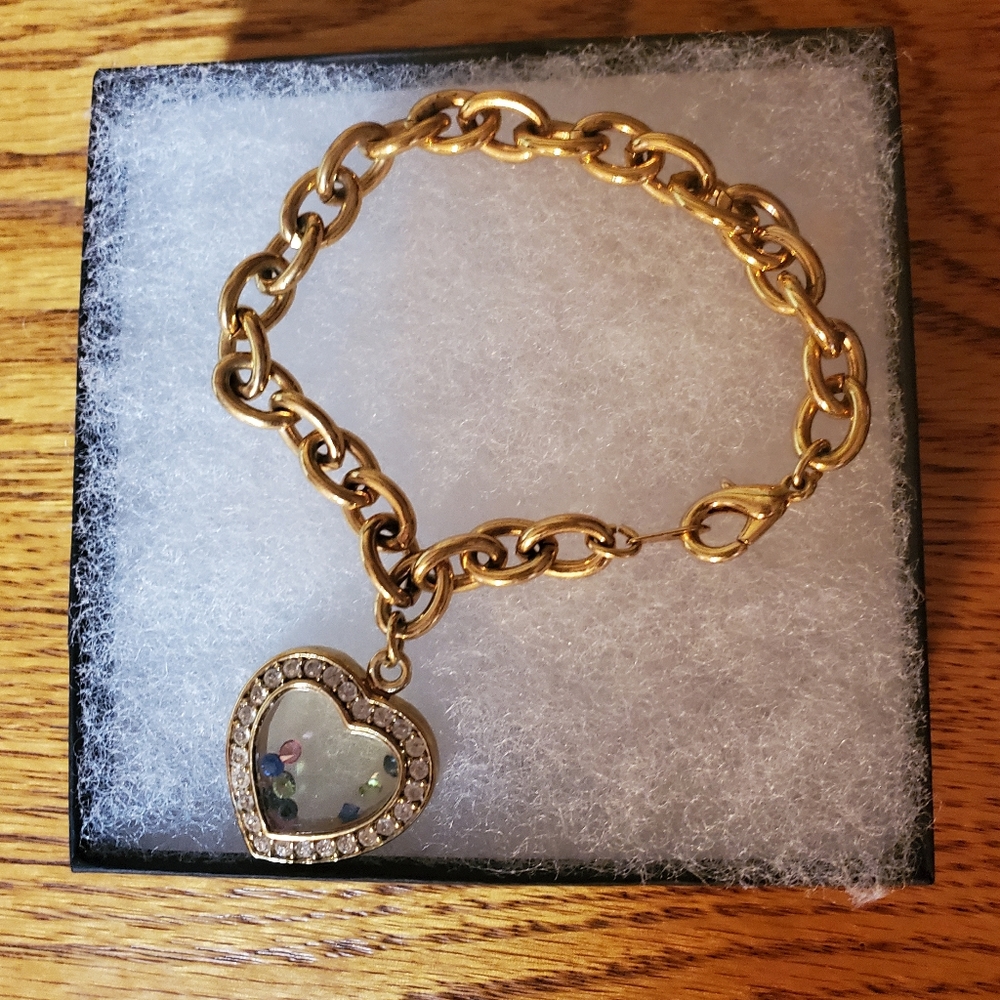 Avon Vintage Gold Tone Link Bracelet w/ Rhinestone Stone Heart